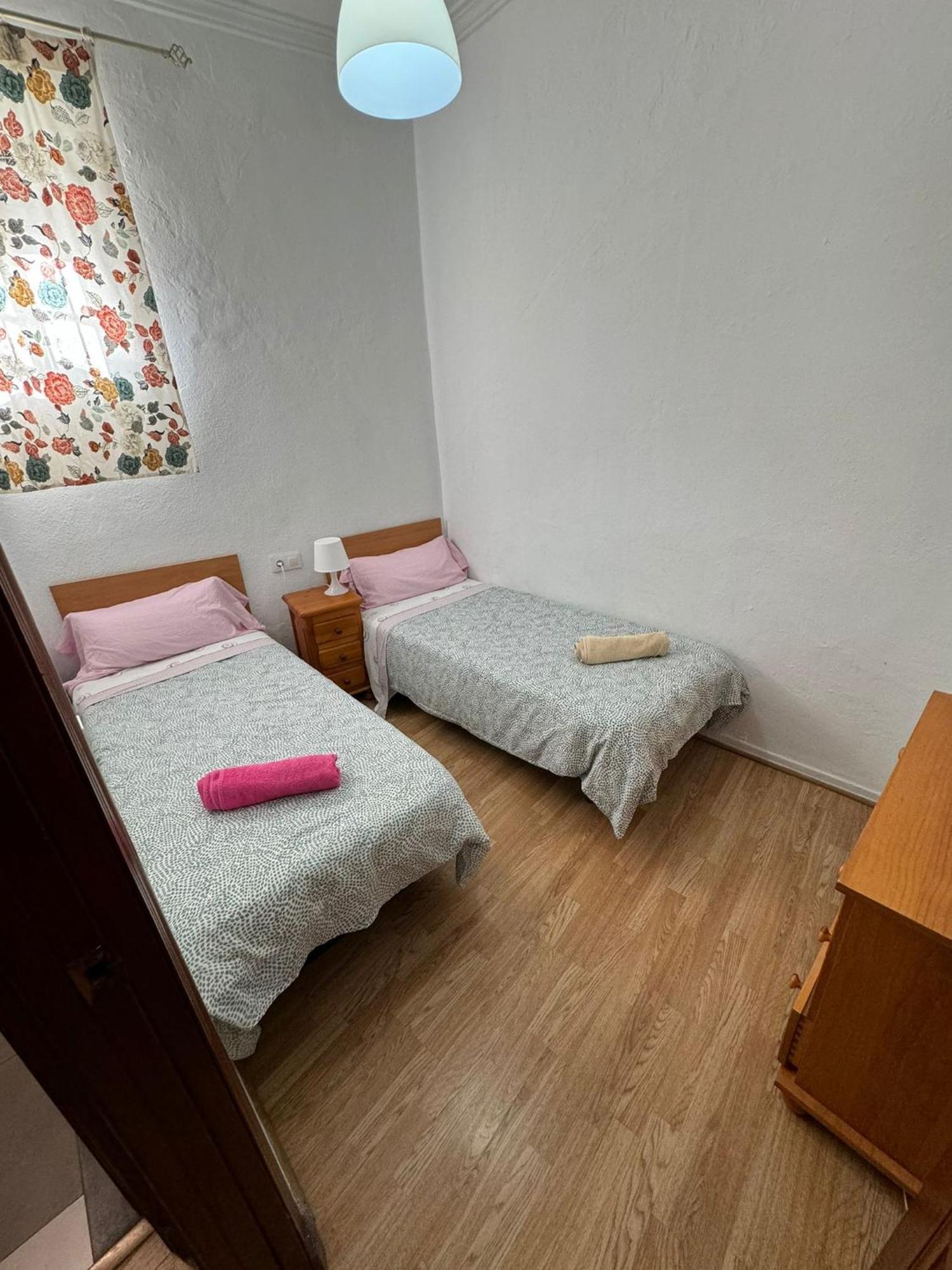 Apartamentos Porvera Jerez เฮเรซ เด ลาฟรอนเตรา ภายนอก รูปภาพ