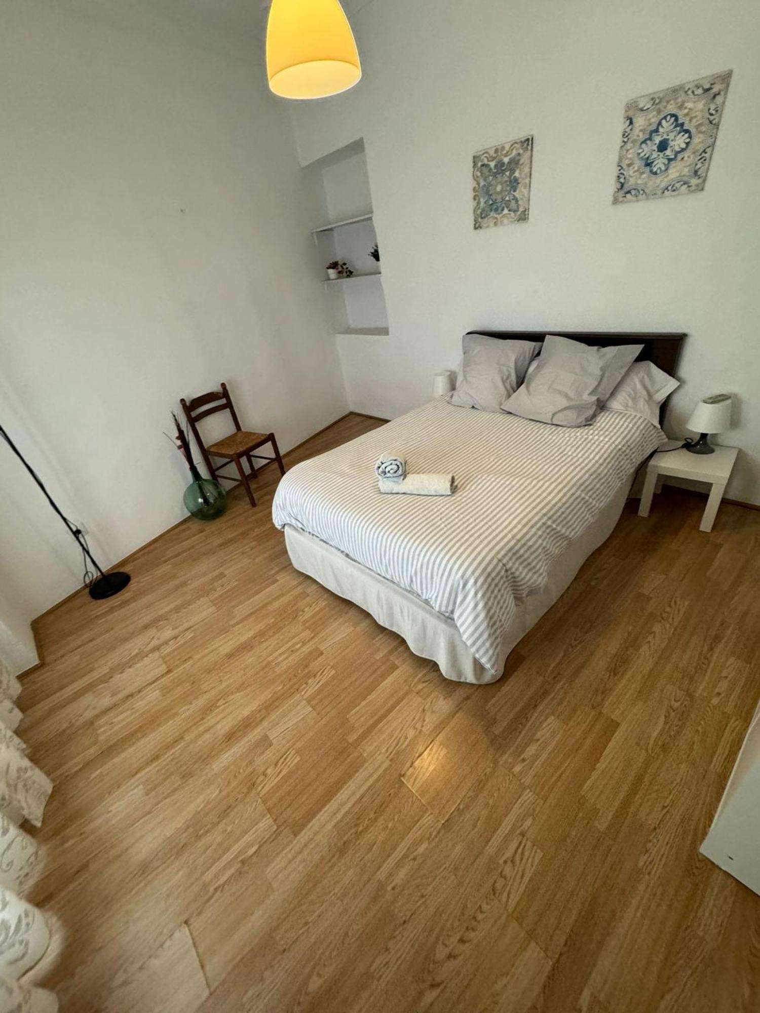 Apartamentos Porvera Jerez เฮเรซ เด ลาฟรอนเตรา ภายนอก รูปภาพ