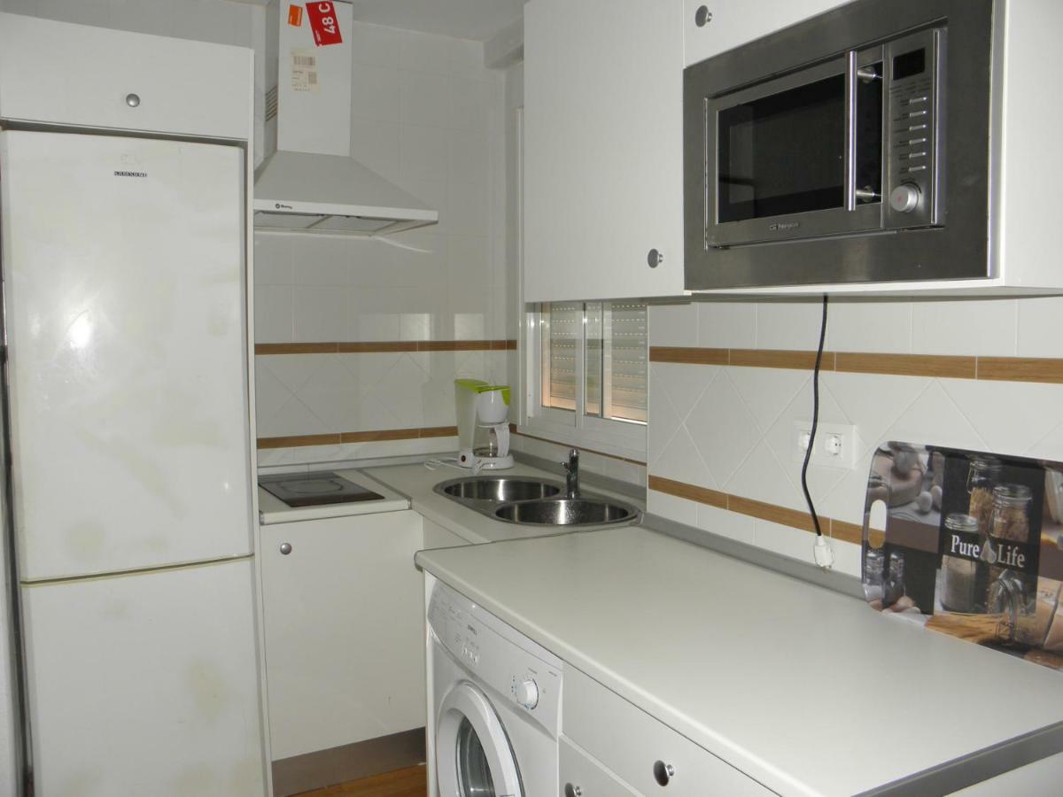 Apartamentos Porvera Jerez เฮเรซ เด ลาฟรอนเตรา ภายนอก รูปภาพ